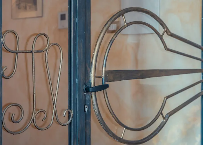 לינה וארוחת בוקר Marranzano 4*